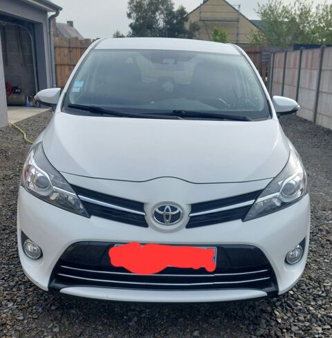 Toyota Verso Dynamique 2017 occasion Gouville-sur-Mer 50560
