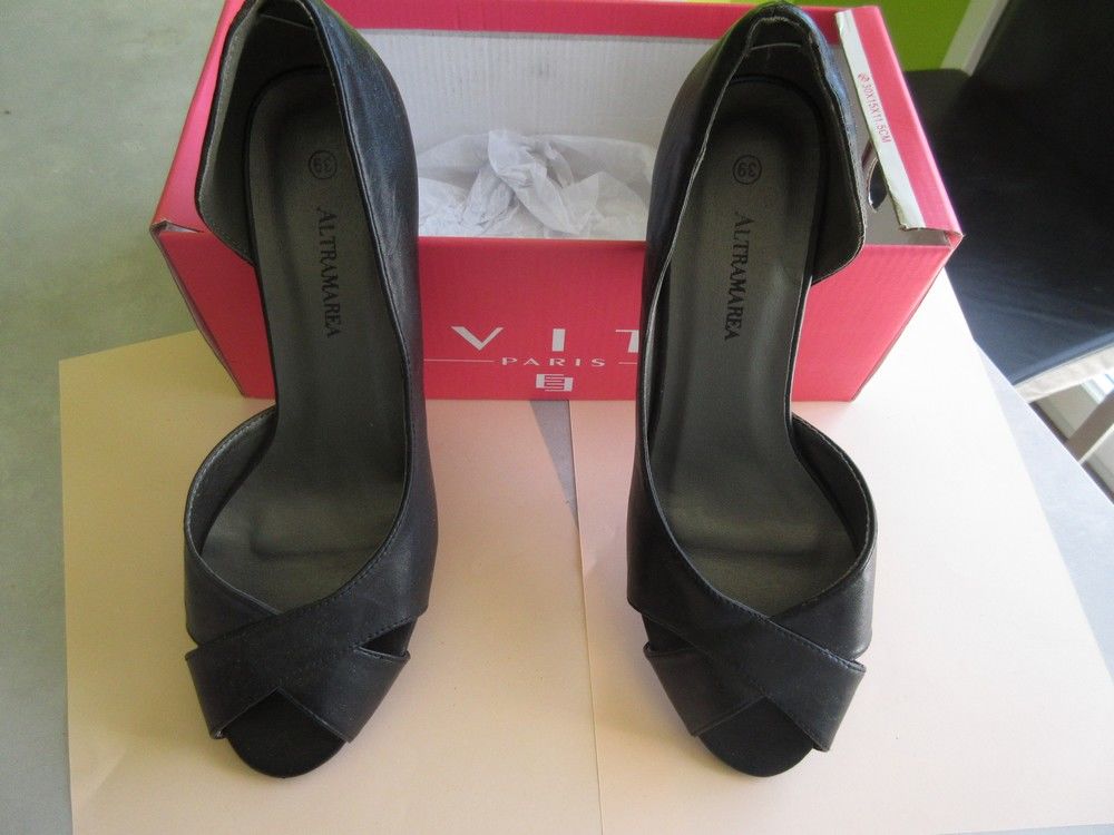 Chaussures femme noires neuves Chaussures