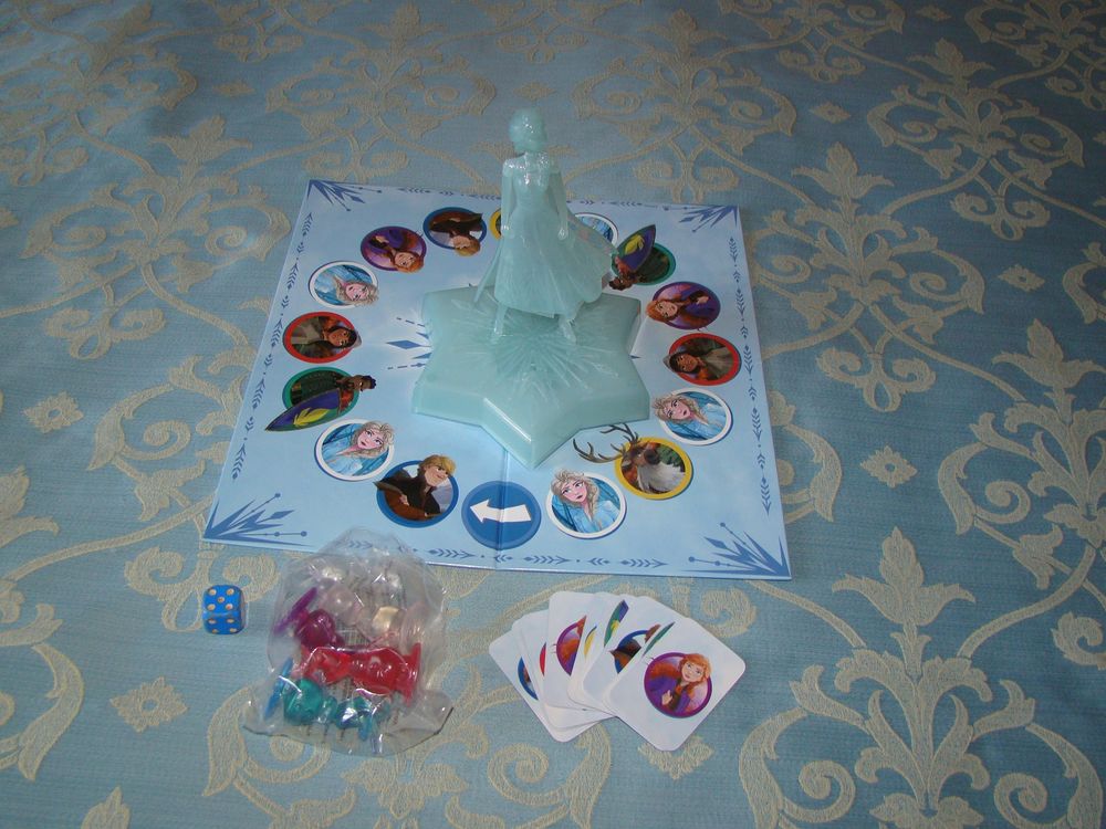 Jeu de soci&eacute;t&eacute; - Les Pouvoirs d'Elsa - La Reine des Neiges Jeux / jouets