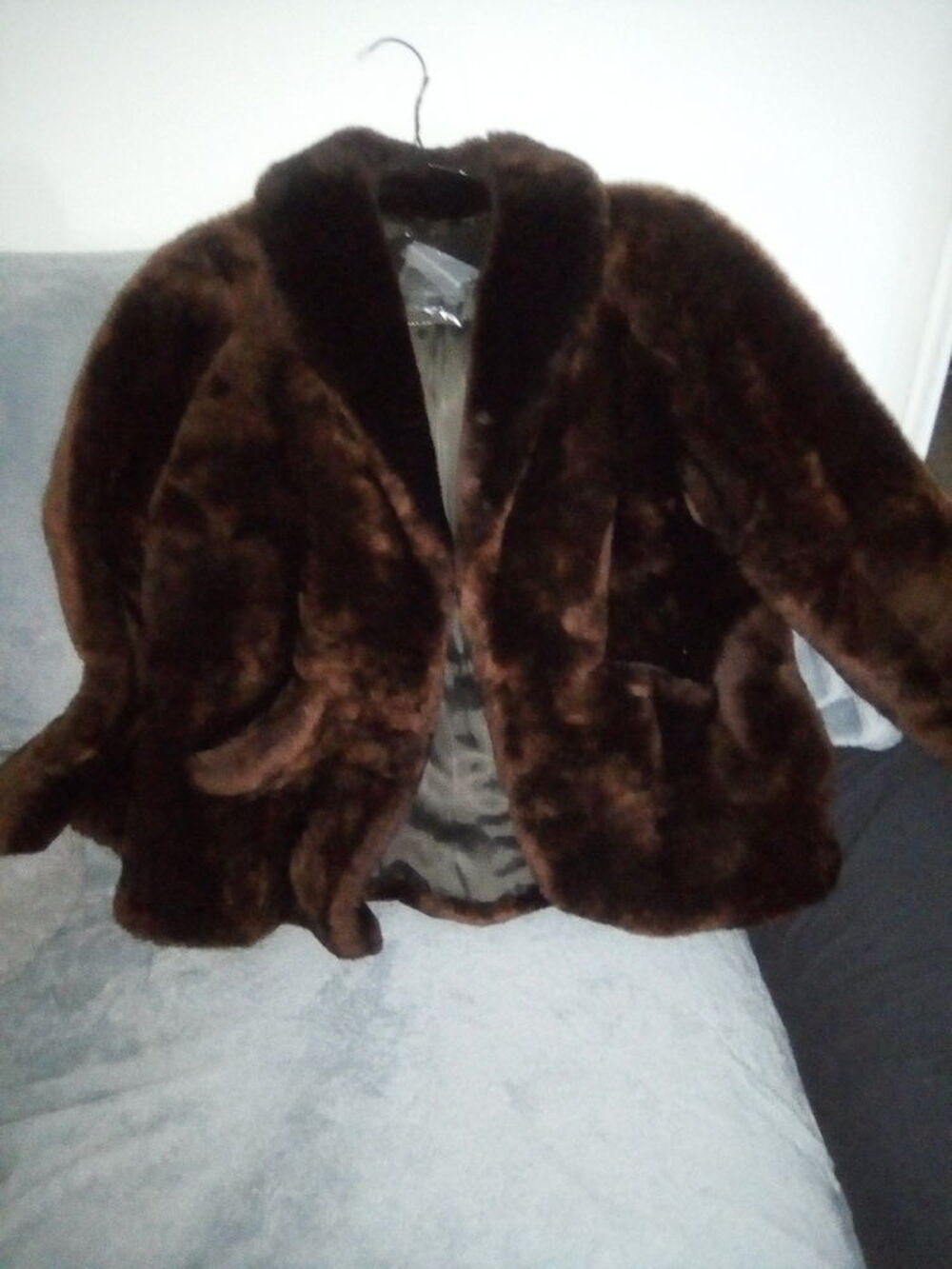 Manteau+3/4+fourrure Vêtements