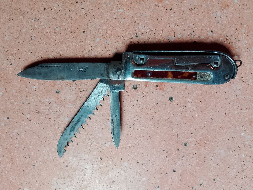 couteau gadget D.F ancien multifonction Bricolage