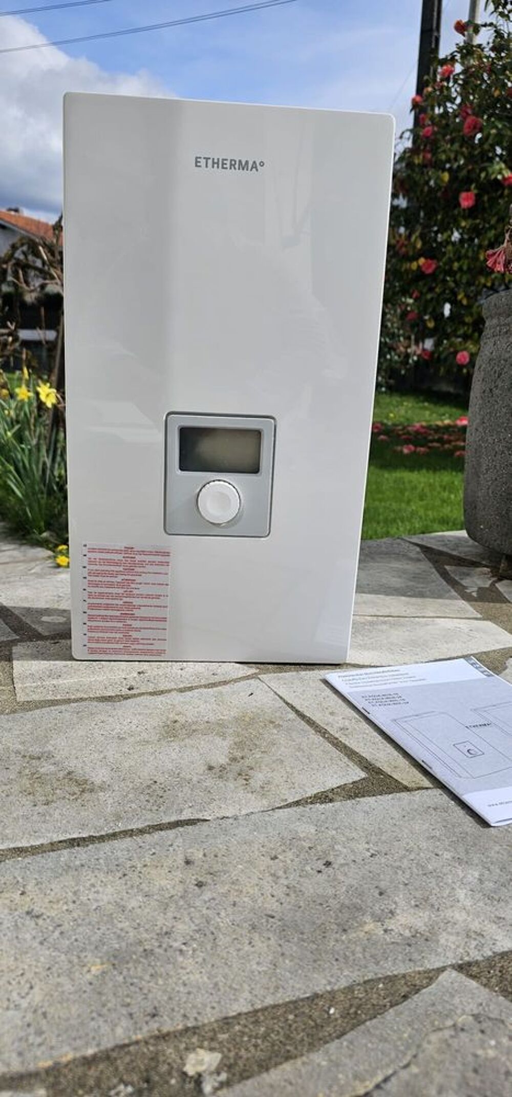 CHAUFFE EAU INSTATANE ELECTRONIQUE Electroménager
