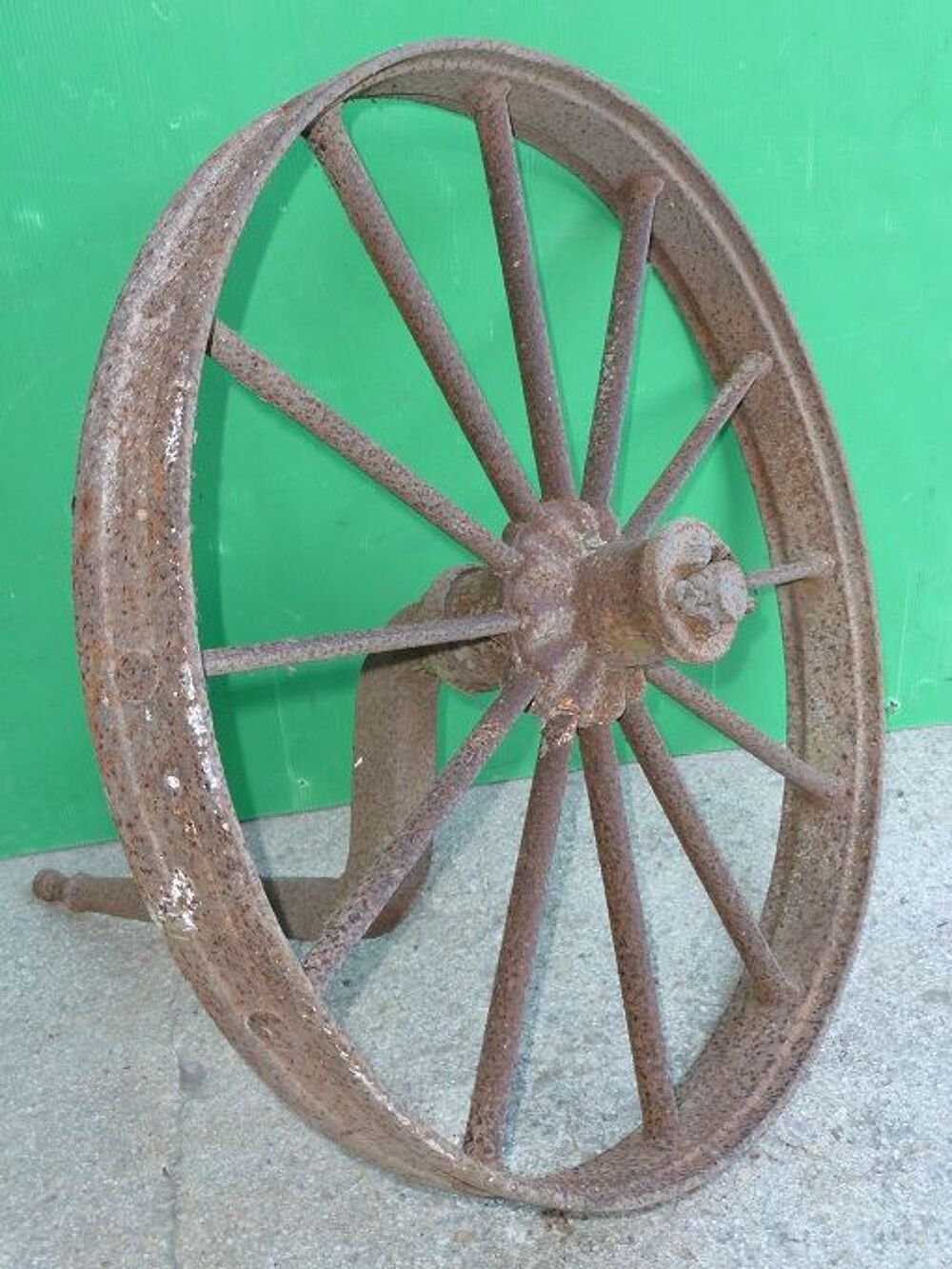  1 roue fer de chariot de transport de lieuse  