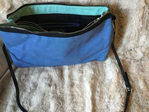 sac pochette deux bleus 15 Villiers-sur-Marne (94)
