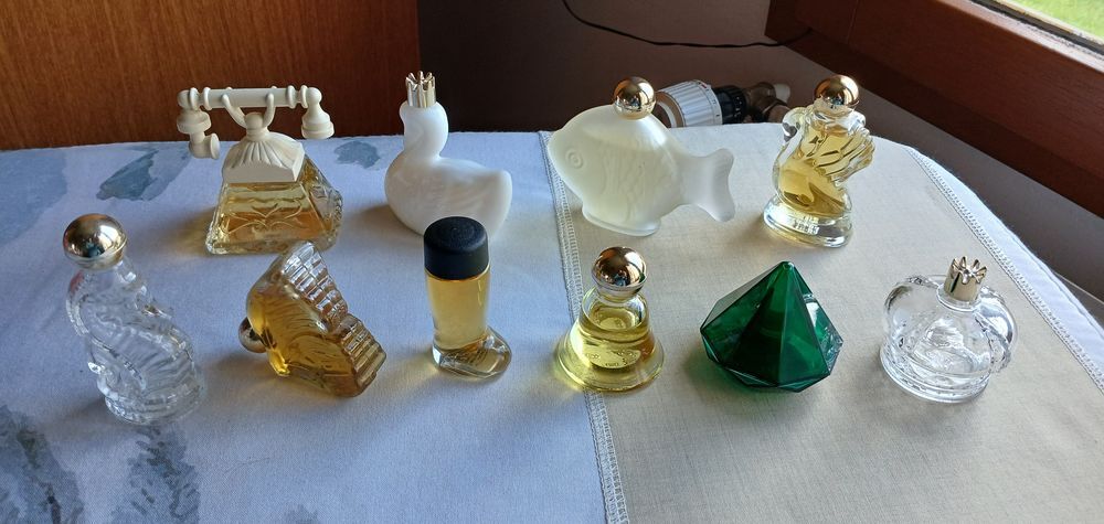FLACONS VINTAGE AVON 