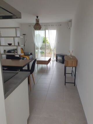  Appartement à louer 2 pièces 50 m²