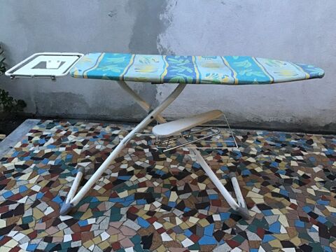 Table � repasser
15 Ar�s (33)
