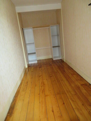  Appartement à louer 2 pièces 58 m²