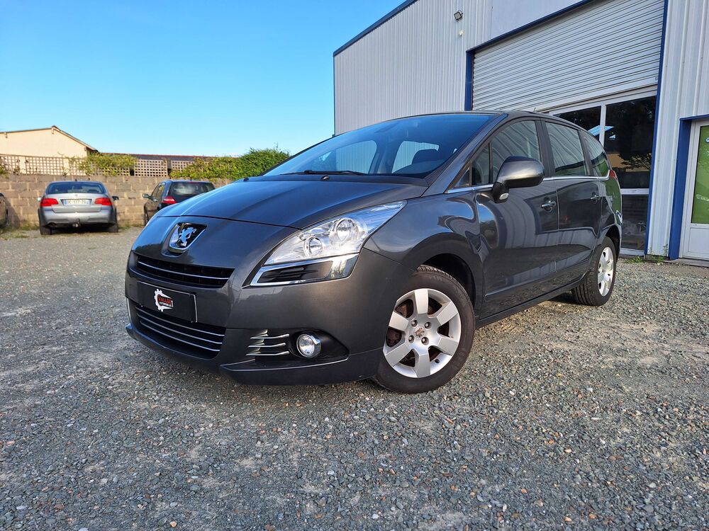 5008 1.6 e-HDi 112ch FAP BMP6 BLUE LION Active 7pl 2010 occasion 49630 Corn&eacute;