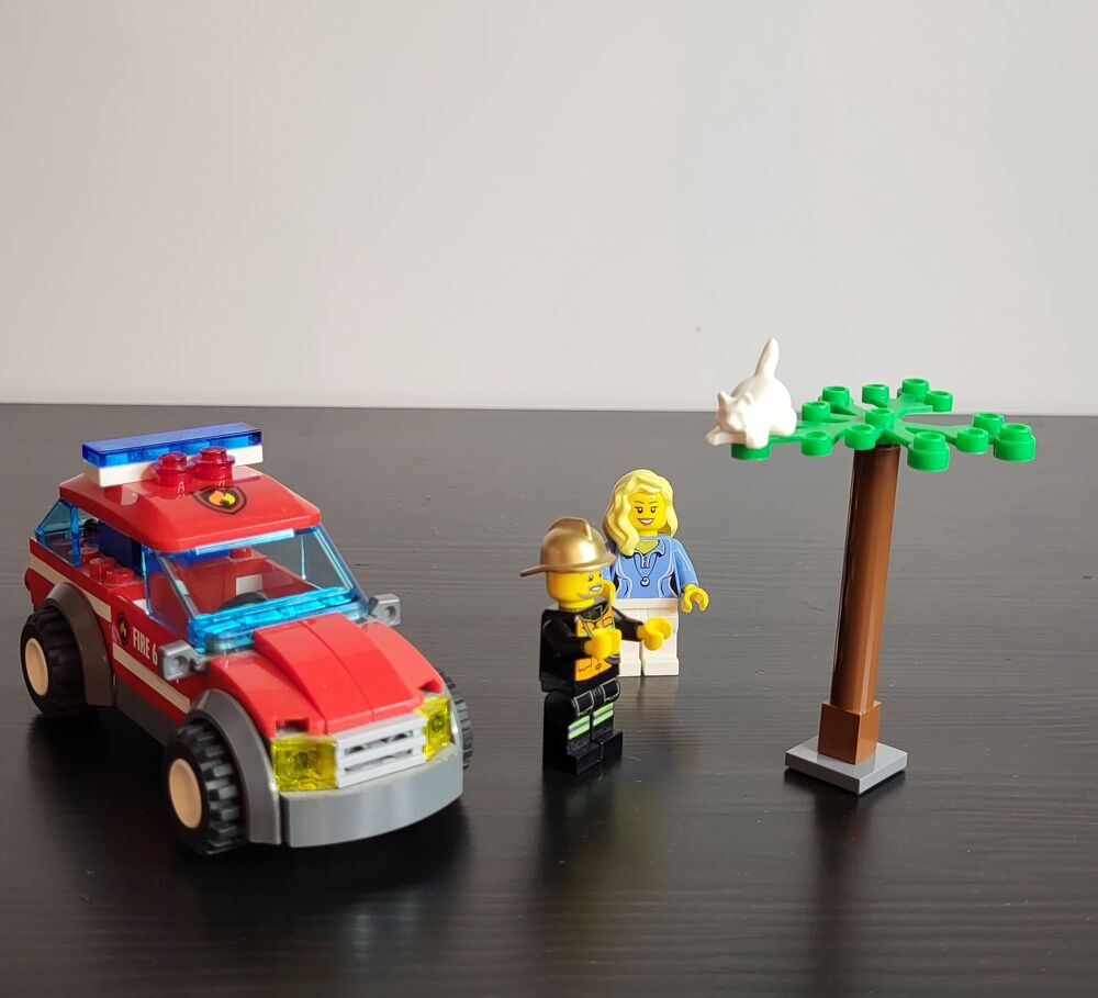 Lego city voiture du chef des pompiers ref 60001 Jeux / jouets