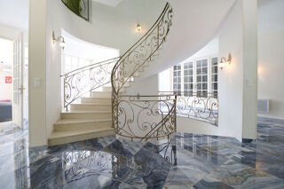  Villa à louer 12 pièces 520 m²