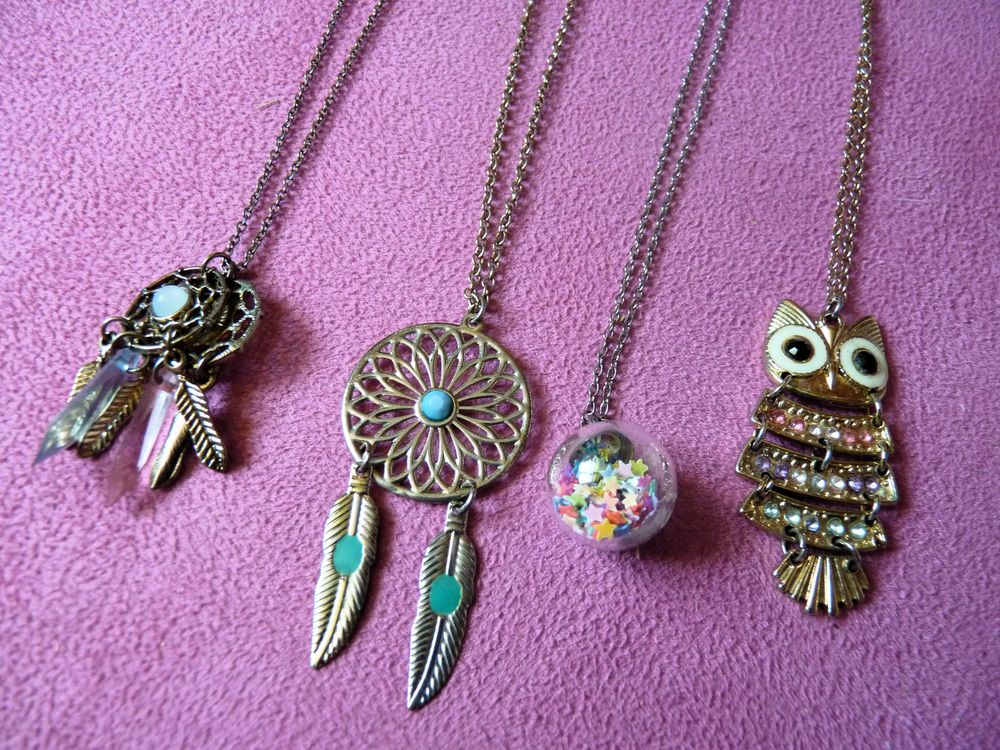 Lot bijoux collier fille claire's bracelet boucles d'oreille Bijoux et montres