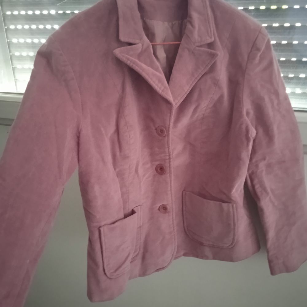 Veste tailleur velours rose fermeture boutons 2 poches sur l Vêtements