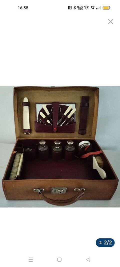 Petit valise en cuir de toilette du début du siècle complete 50 Lunel (34)