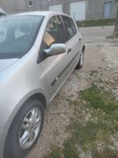 Clio III Clio 1.5 dCi 85 Confort Pack Clim Dynamique 2006 occasion 30300 Fourques