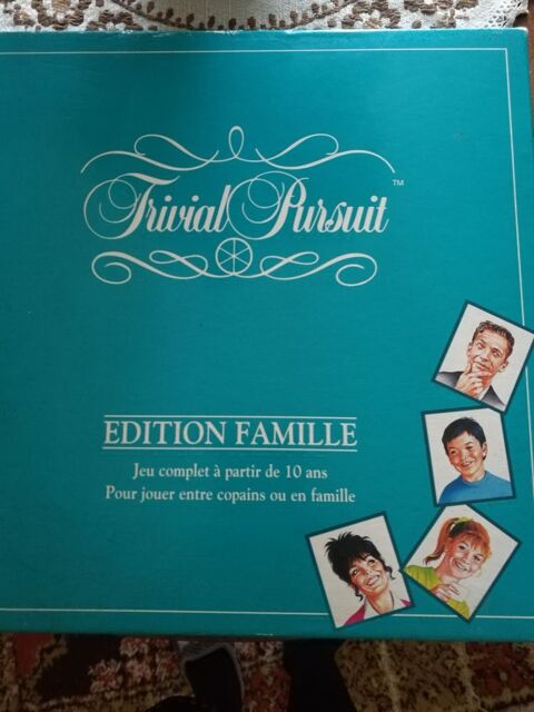 Jeu Trivial poursuit 12 Solli�s-Toucas (83)