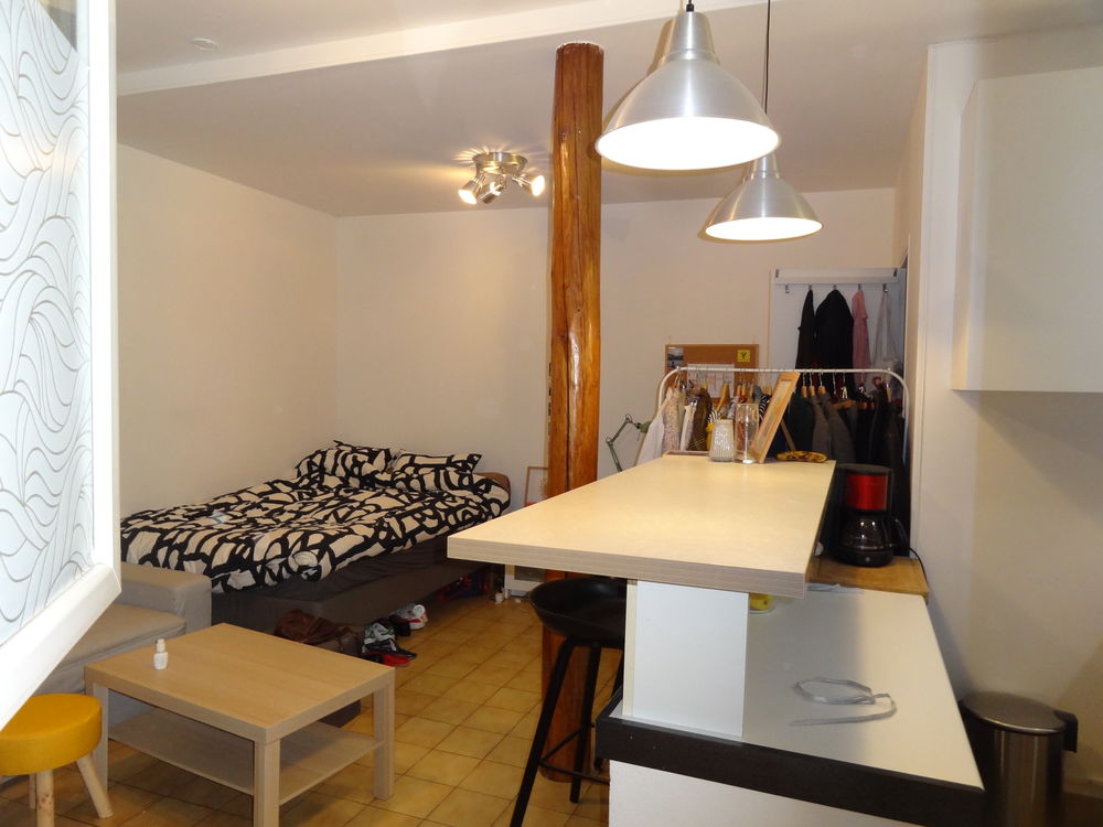 Location Appartement Studio 24,69 m2 vide avec garage a Paris 14 Paris 14