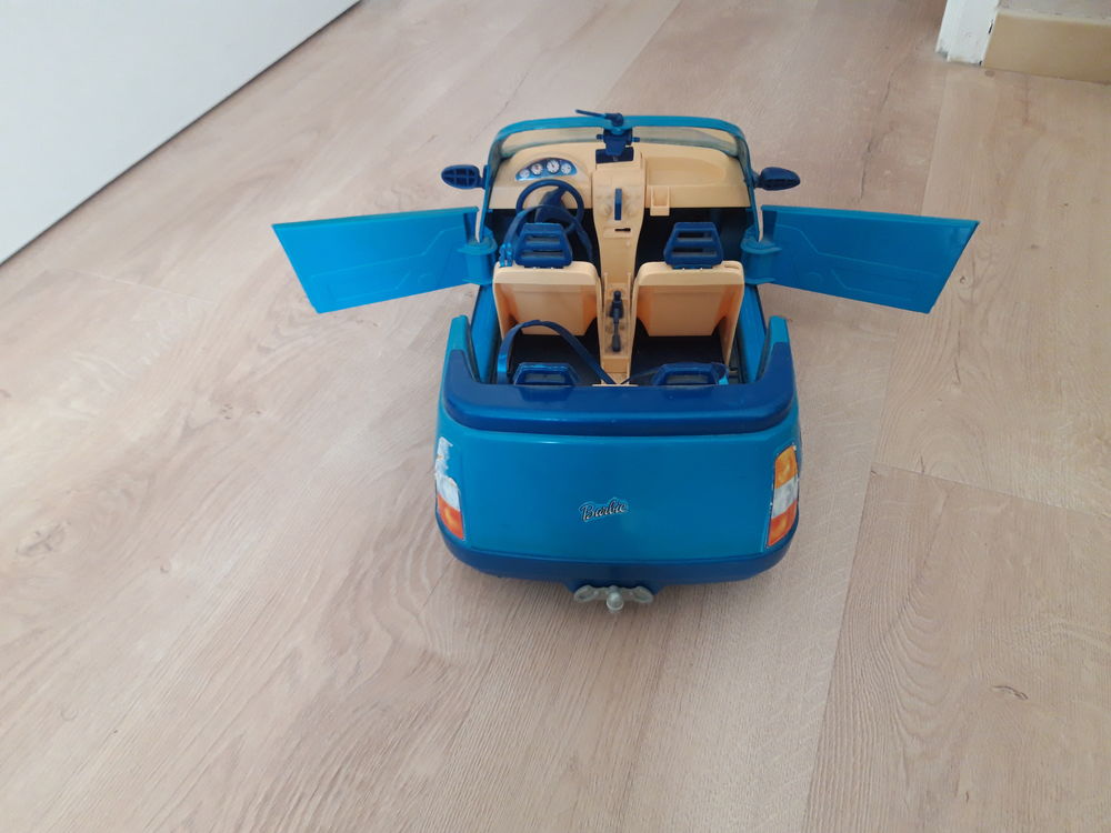 Auto barbie Jeux / jouets