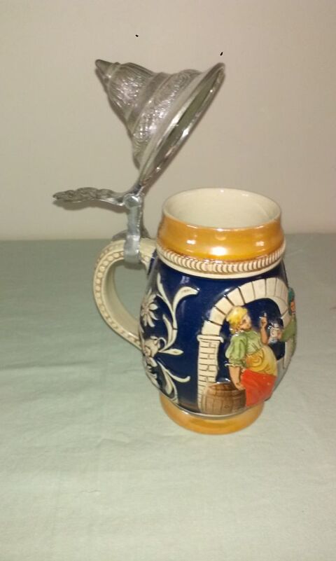 Pichet � bi�re en porcelaine 20 Cahors (46)