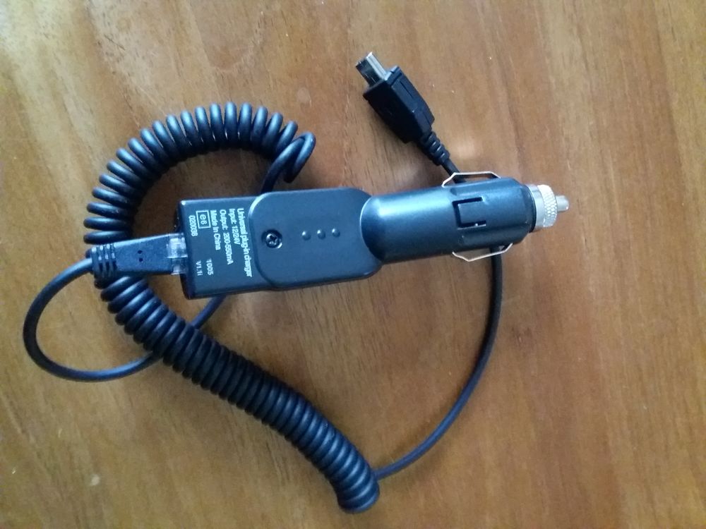 Chargeur tel auto Téléphones et tablettes