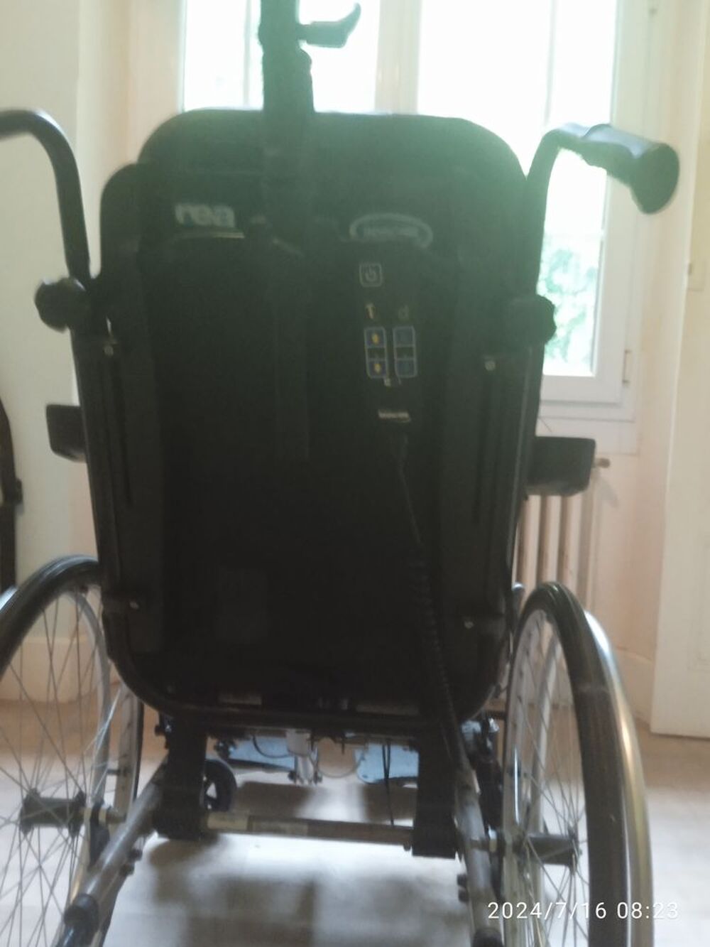 fauteuil roulant Rea Climatis Meubles