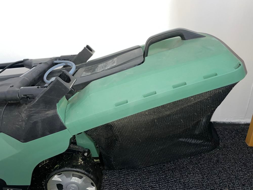 Tondeuse &agrave; gazon BOSCH sans fil - Batterie 4AH - 42cm Jardin