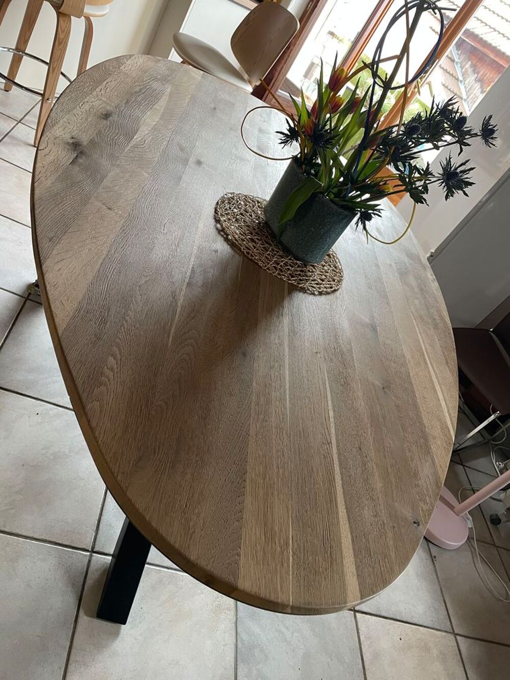 Bonne occasion: belle table ovale en bois, moderne Meubles