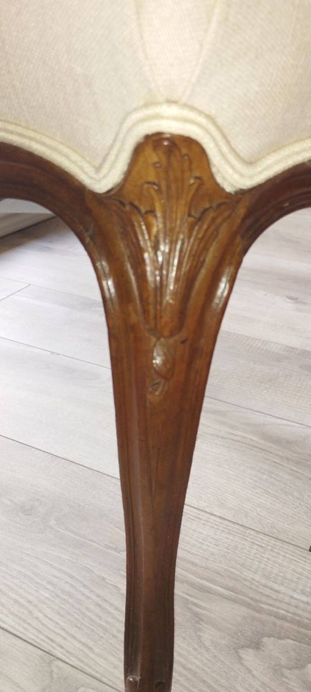 Chaises/ fauteuils style Louis XV XVIII &egrave;me blanc cass&eacute; Meubles