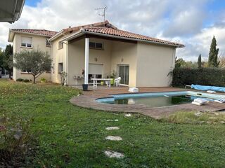  Villa  vendre 6 pices 224 m