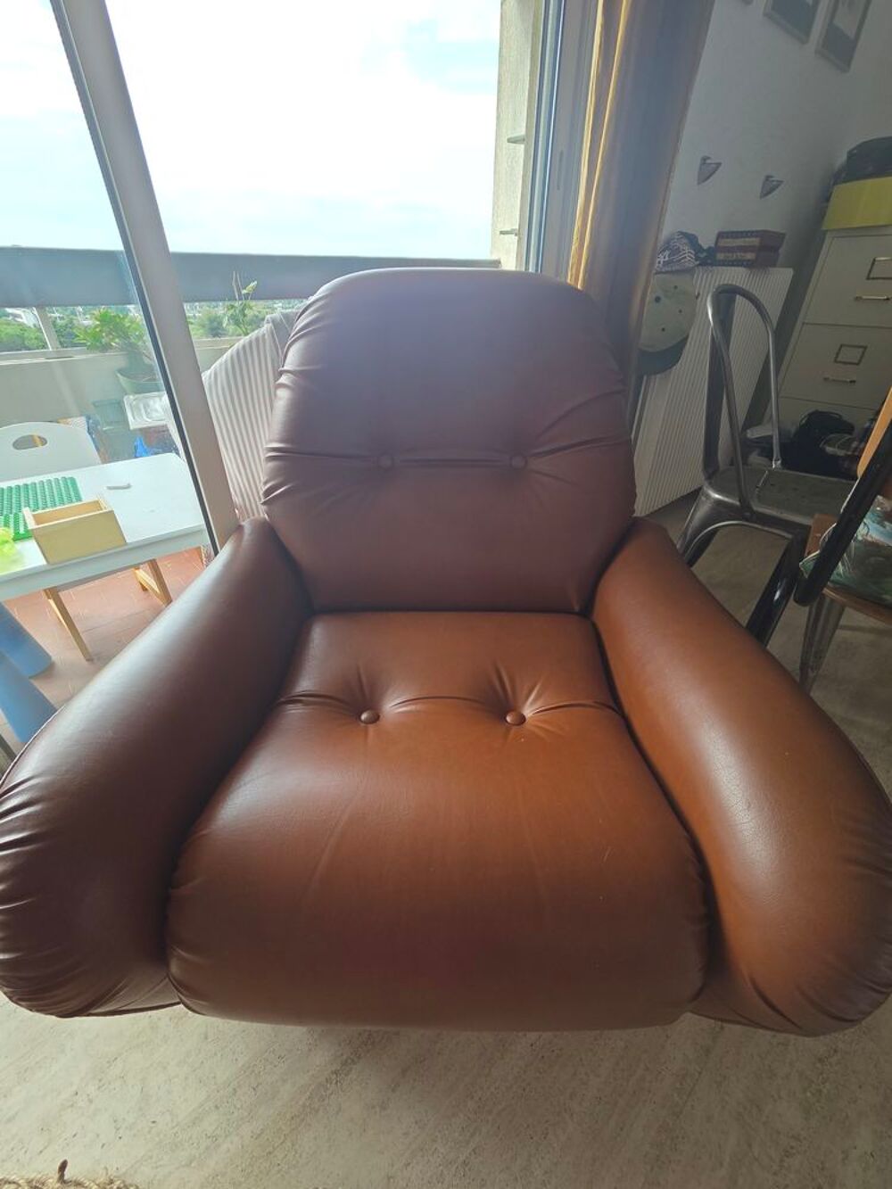 FAUTEUIL SIMILI CUIR Meubles