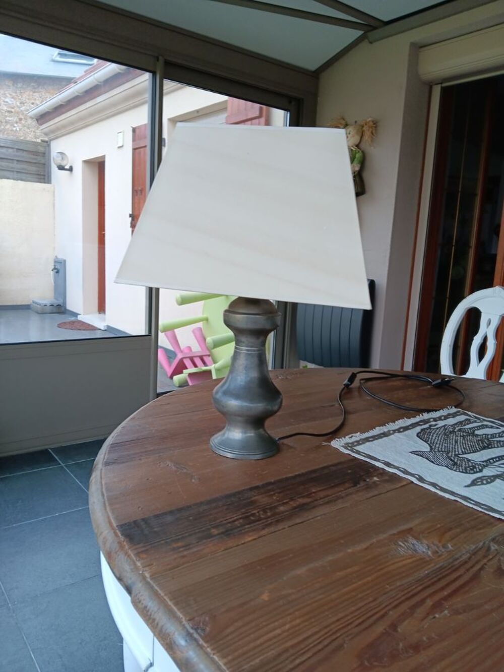 Jolie lampe en etain Décoration