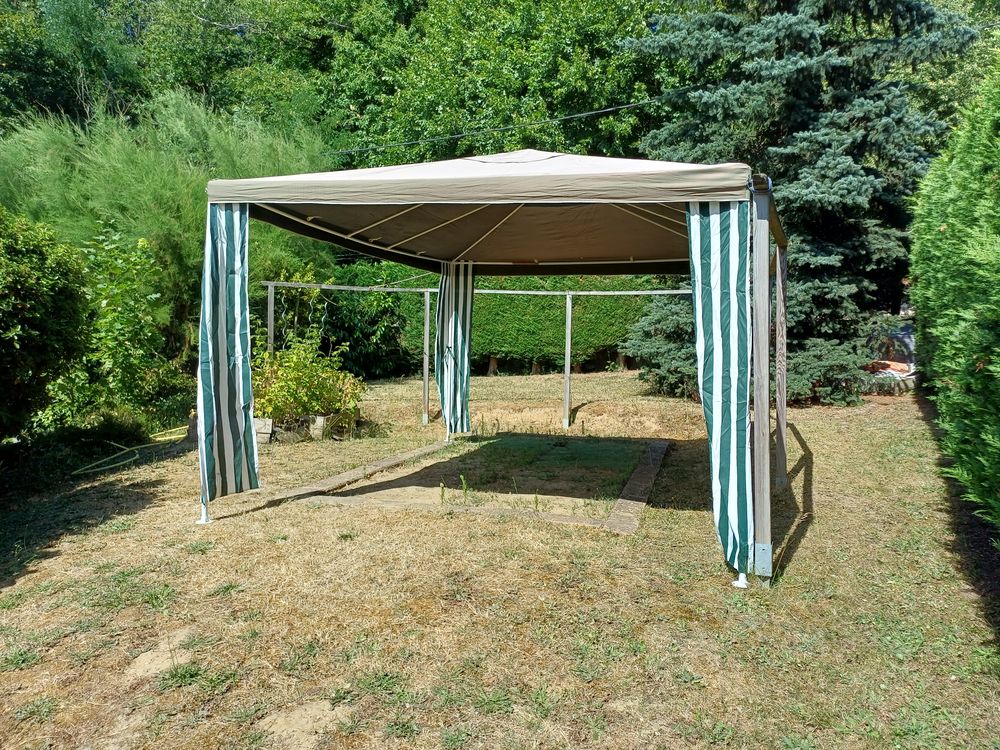 TONNELLE DE JARDIN Meubles