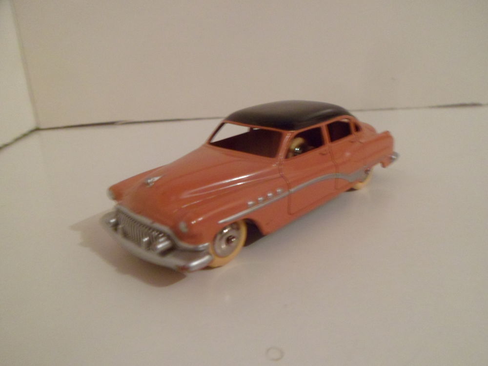 Buick roadmaster sedan - s&eacute;rie 5 / 1949 1953 / 1/43 voiture 