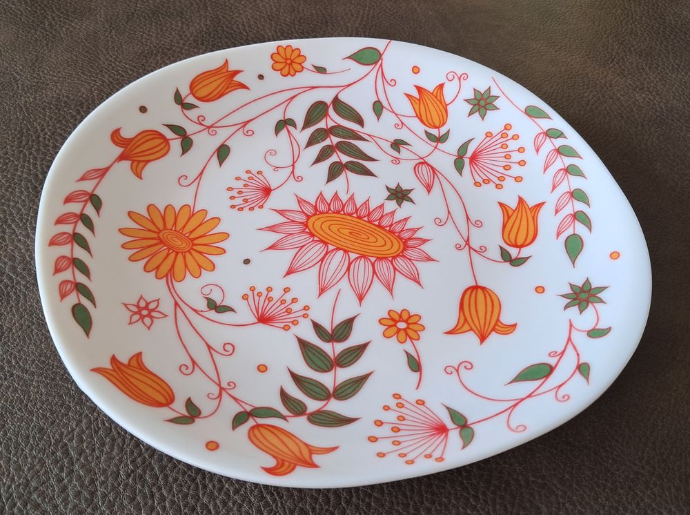 Lot de 2 assiettes vintage en m&eacute;lamine d&eacute;co fleurs tournesol Cuisine