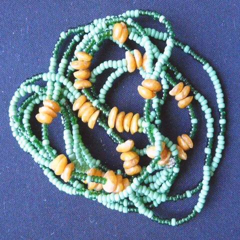 Collier Ethiopien de perles et coques naturelles ann�es 70's 15 Gravelines (59)