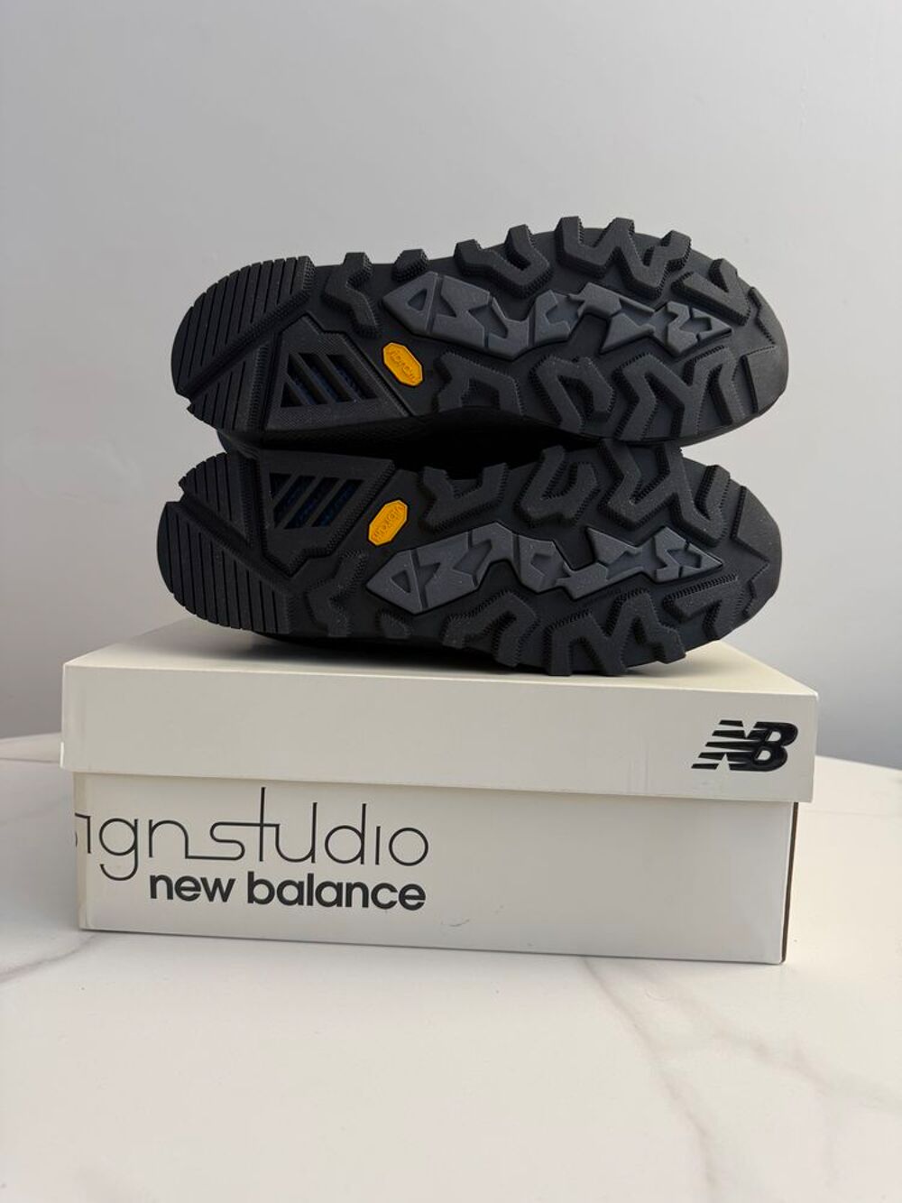 New Balance Tokyo Design Studio Niobium C_3 Chaussures