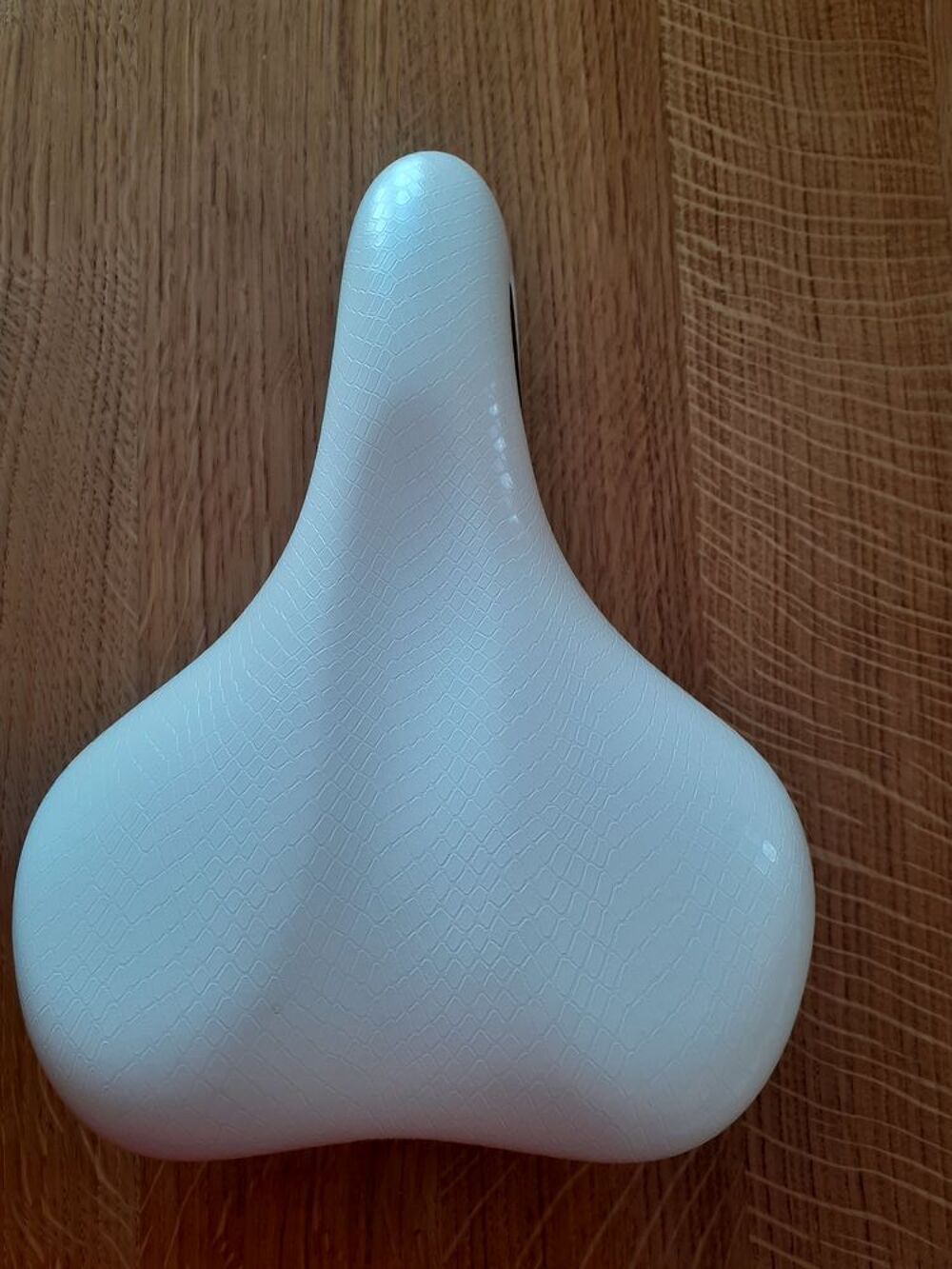 Selle Neuve ROYAL WAVE V�los