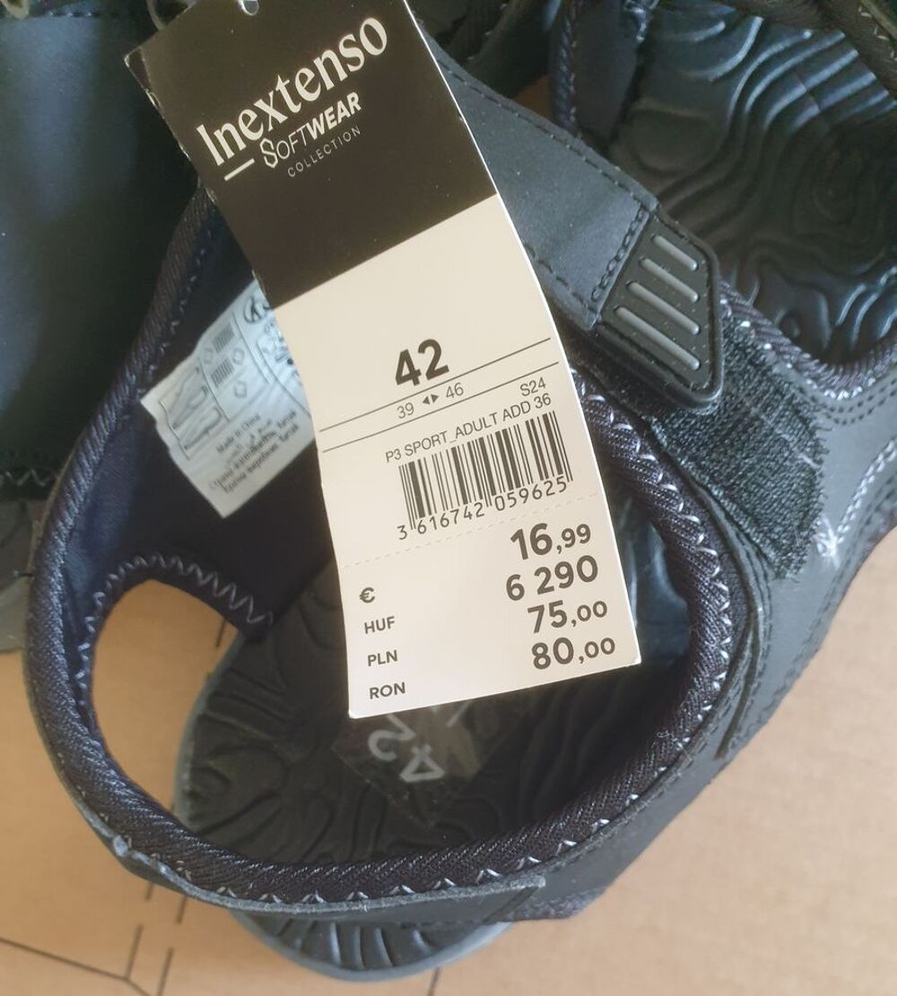 Deux paires de sandales Chaussures