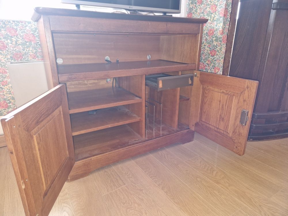 meuble t&eacute;l&eacute; Meubles