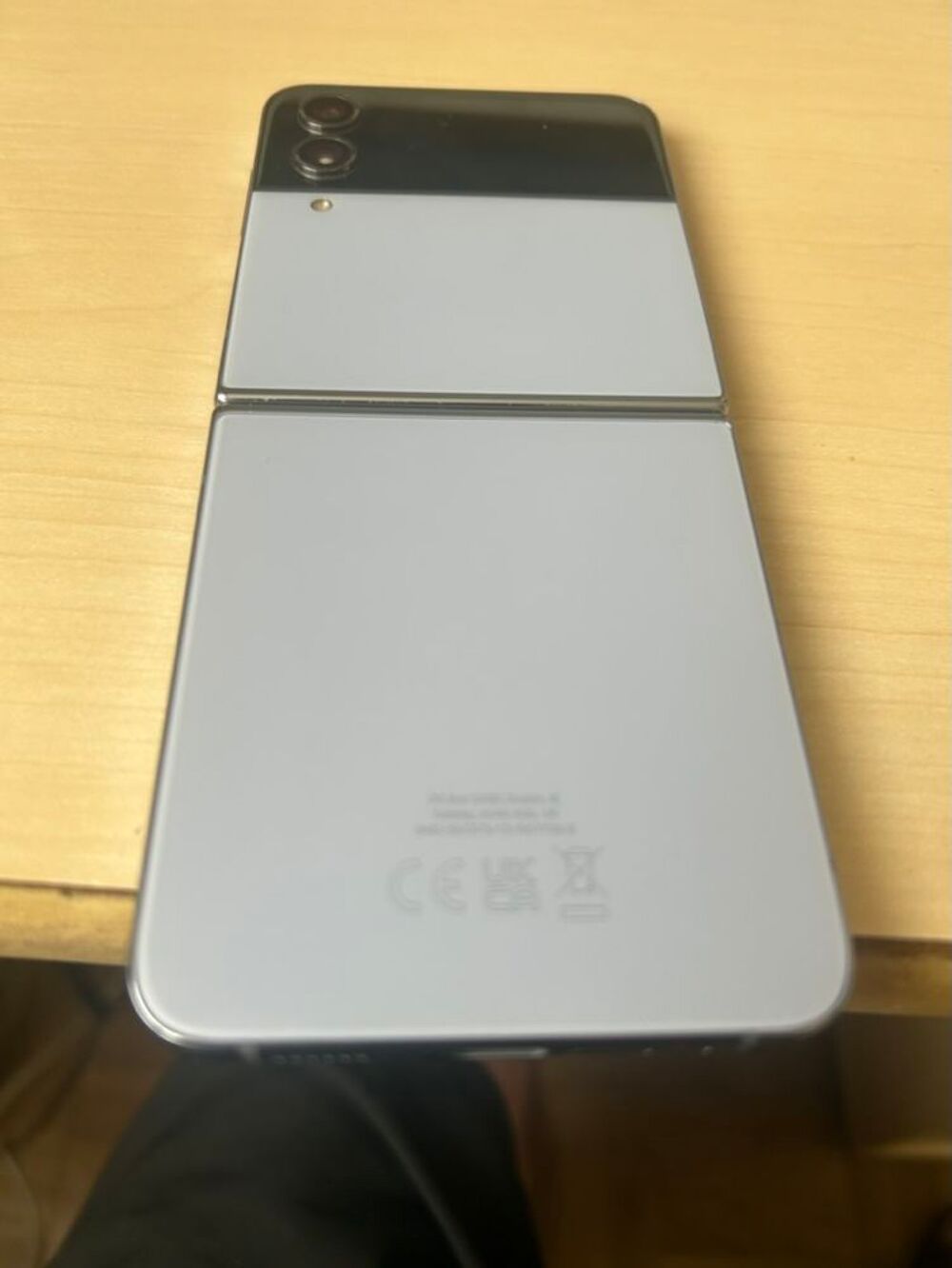 Samsung Galaxy ZFLIP4 512GO Tlphones et tablettes