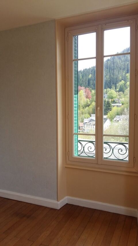  Appartement  louer 5 pices 75 m La bourboule