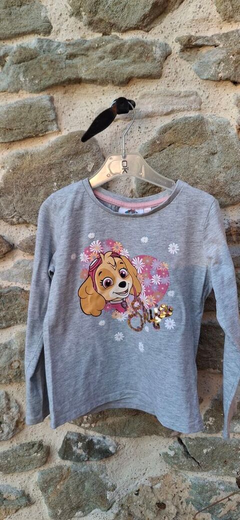 Tee-shirt m/ longues gris Pat patrouille Stella taille 7 ans 3 Villiers (86)