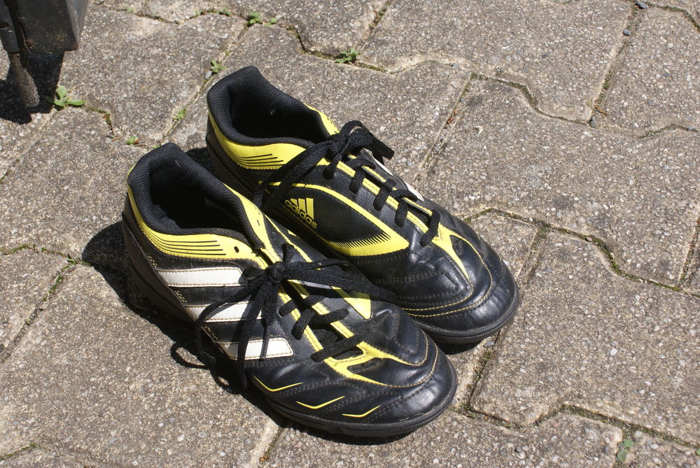 chaussures foot indoor adidas t38 Sports