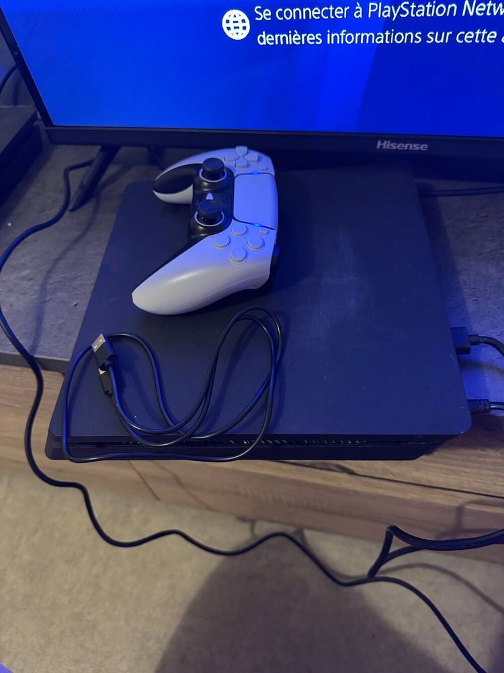 Ps4 slim Consoles et jeux vidéos