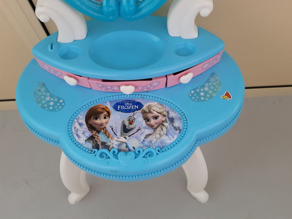 Coiffeuse FROZEN "La Reine des Neiges"
Jeux / jouets