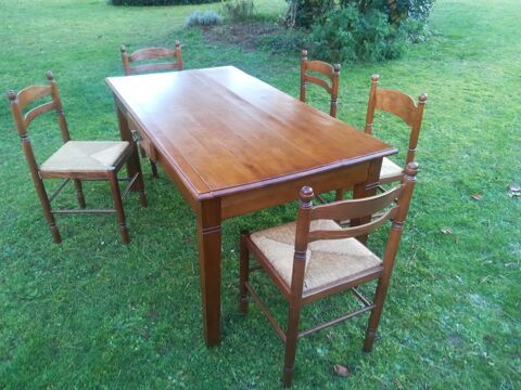 Table en bois + 5 chaises 49 Sauvigny-les-Bois (58)