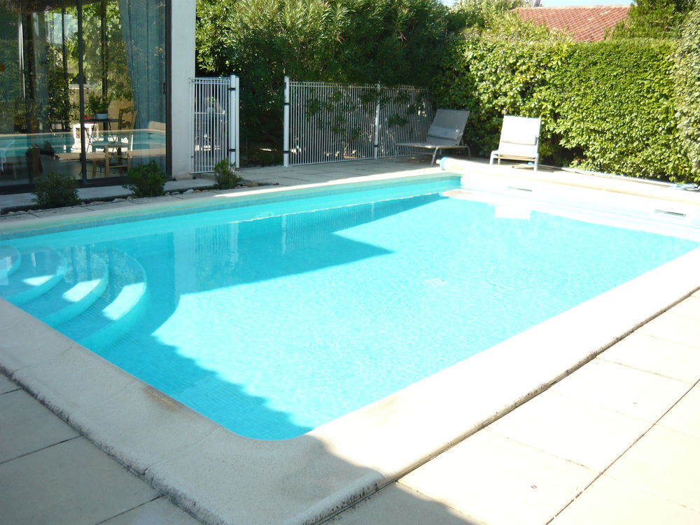 Vente Maison MAISON DE 5 PIECES  106 m2  A VELAUX 13 Velaux