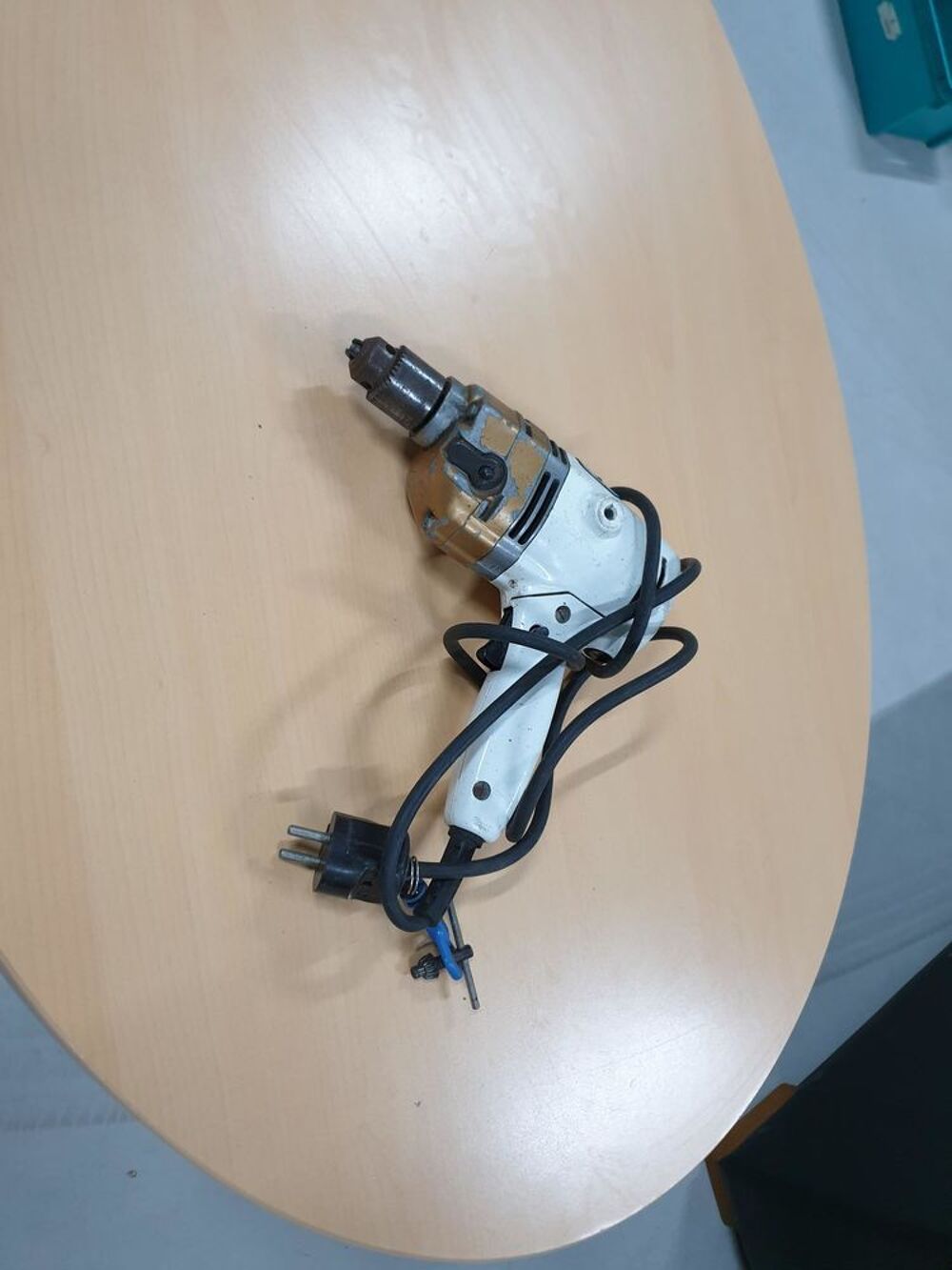PERCEUSE BLACK ET DECKER Bricolage