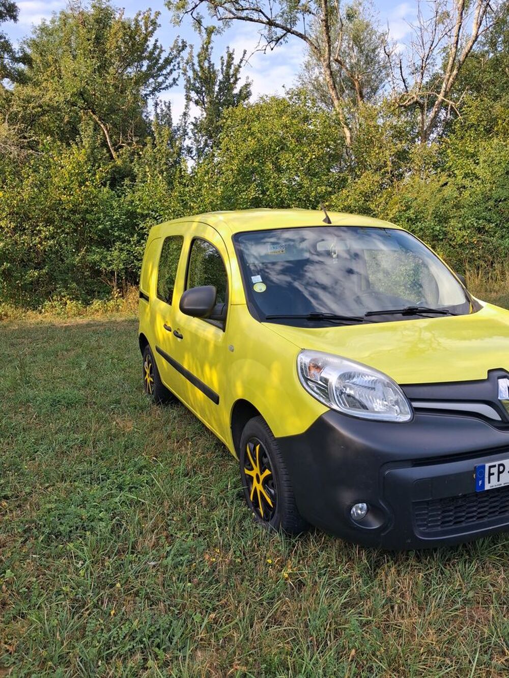 Kangoo Express KANGOO EXPRESS BLUE DCI 95 GRAND CONFORT 2020 occasion 21410 Saint-Victor-sur-Ouche