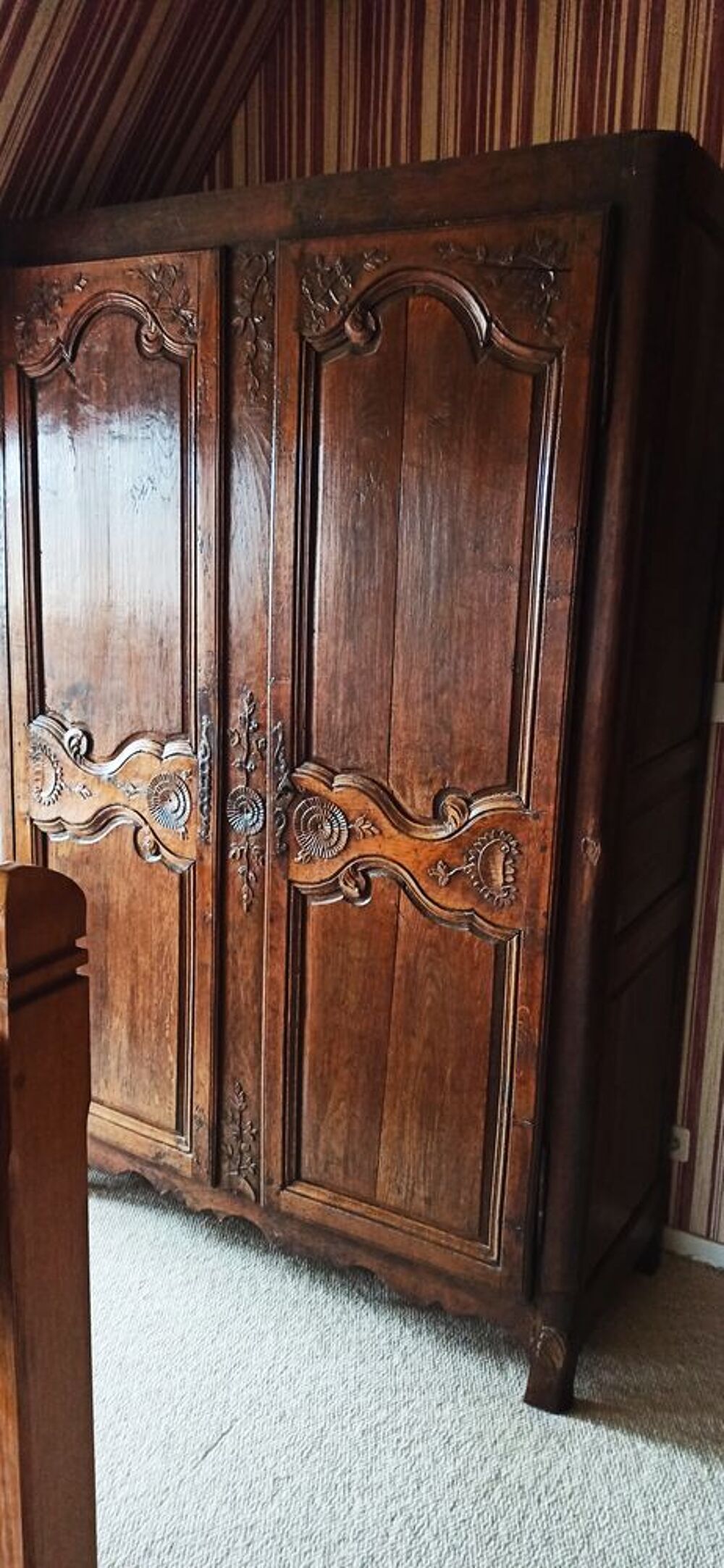 armoire des ann&eacute;e 1805 Meubles